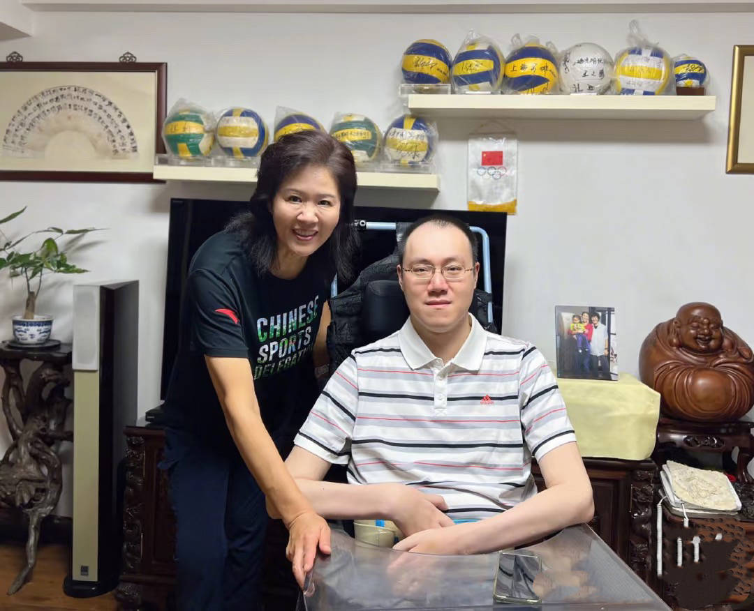 一直都挂在, 她经常开导, 活动