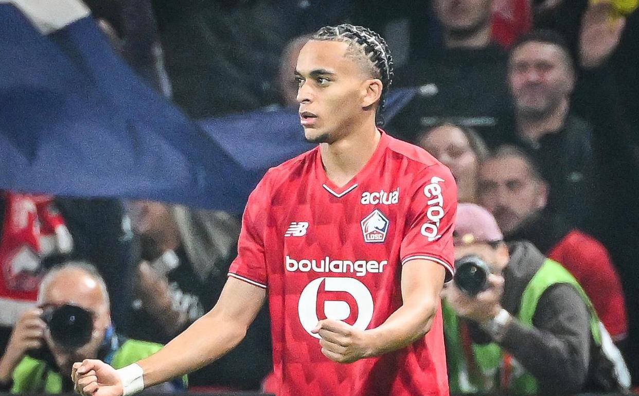 并连续击败 并连续击败